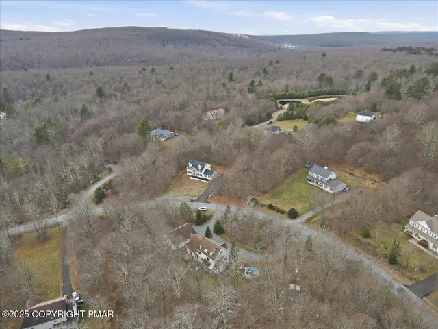 $649,900 | 322 Scenic Drive, Blakeslee, PA 18610