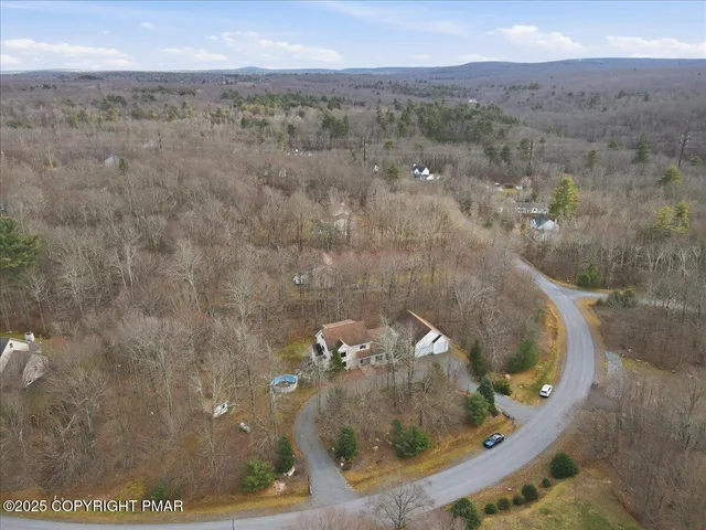 $649,900 | 322 Scenic Drive, Blakeslee, PA 18610