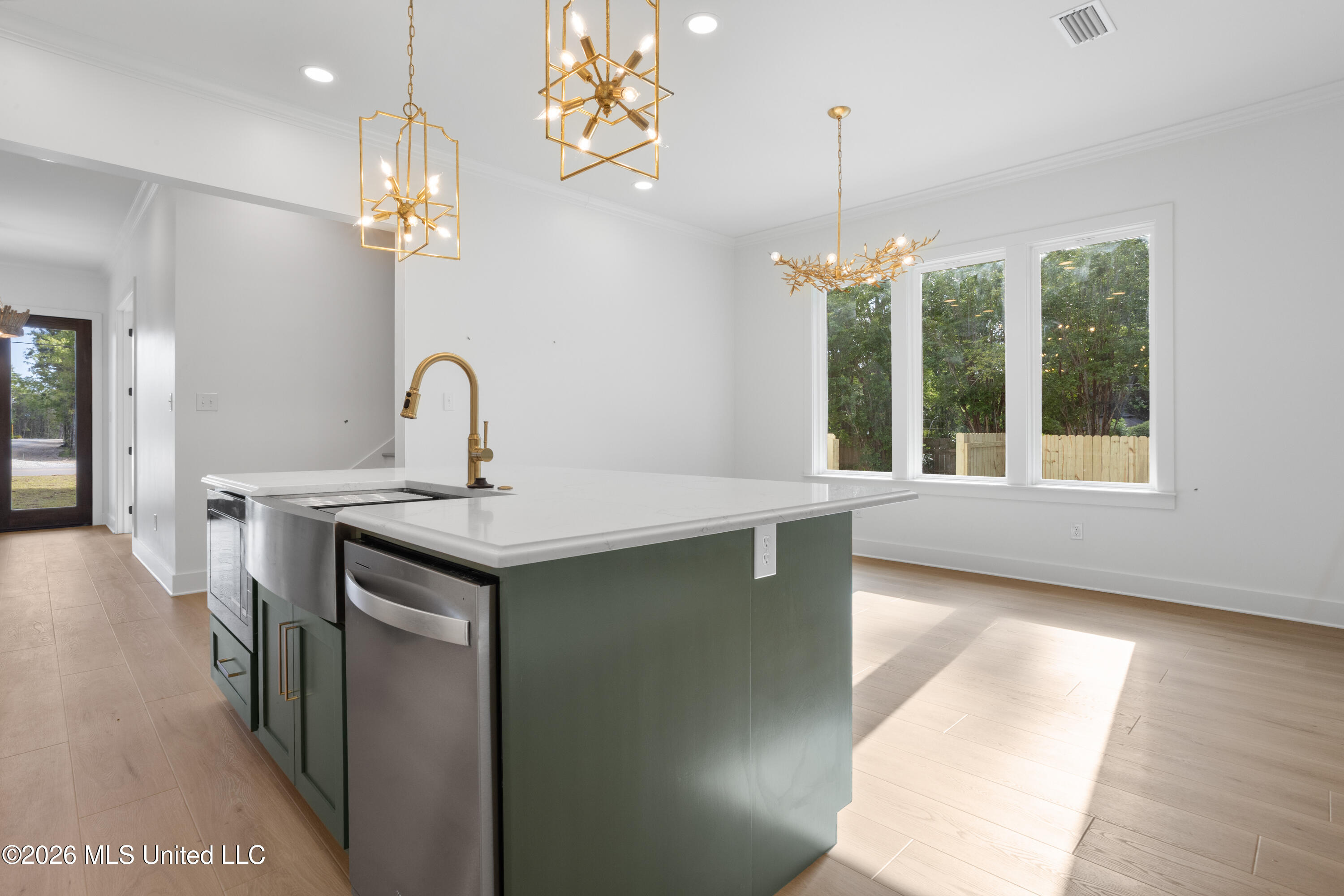 7308 Fountainbleau Road Ocean Springs, MS 39564 - Photo 27 of 55 00033
