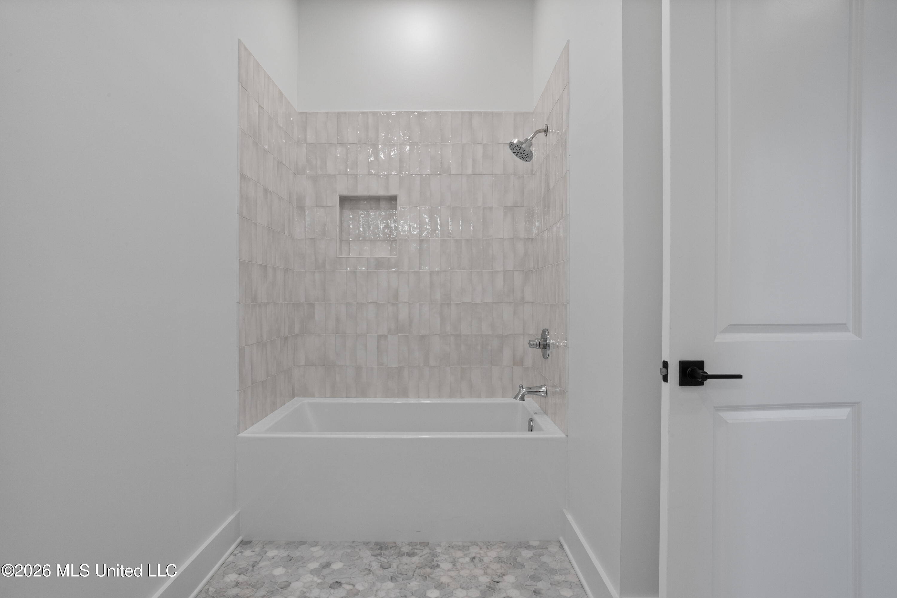 7308 Fountainbleau Road Ocean Springs, MS 39564 - Photo 35 of 55 00043