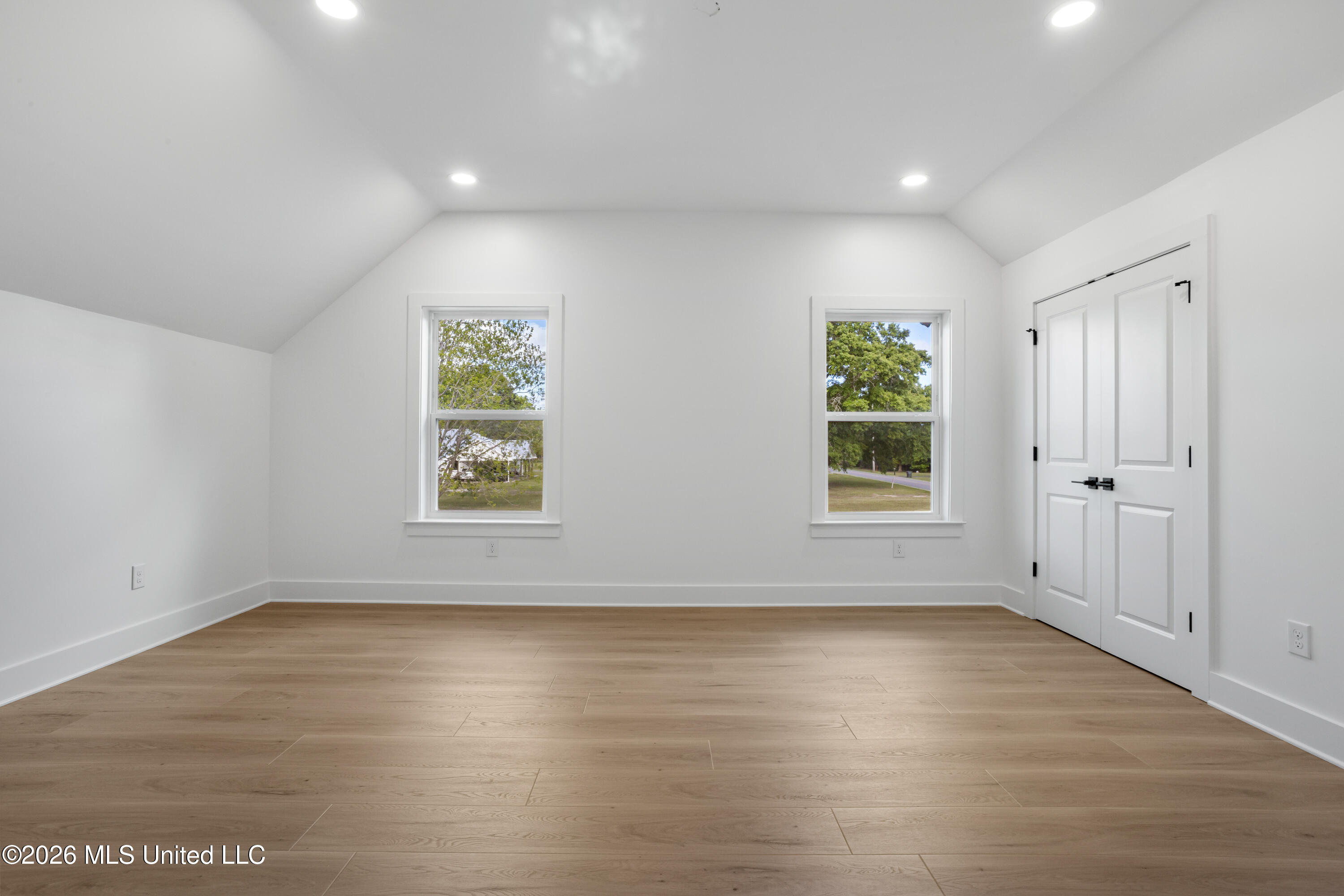 7308 Fountainbleau Road Ocean Springs, MS 39564 - Photo 47 of 55 00056