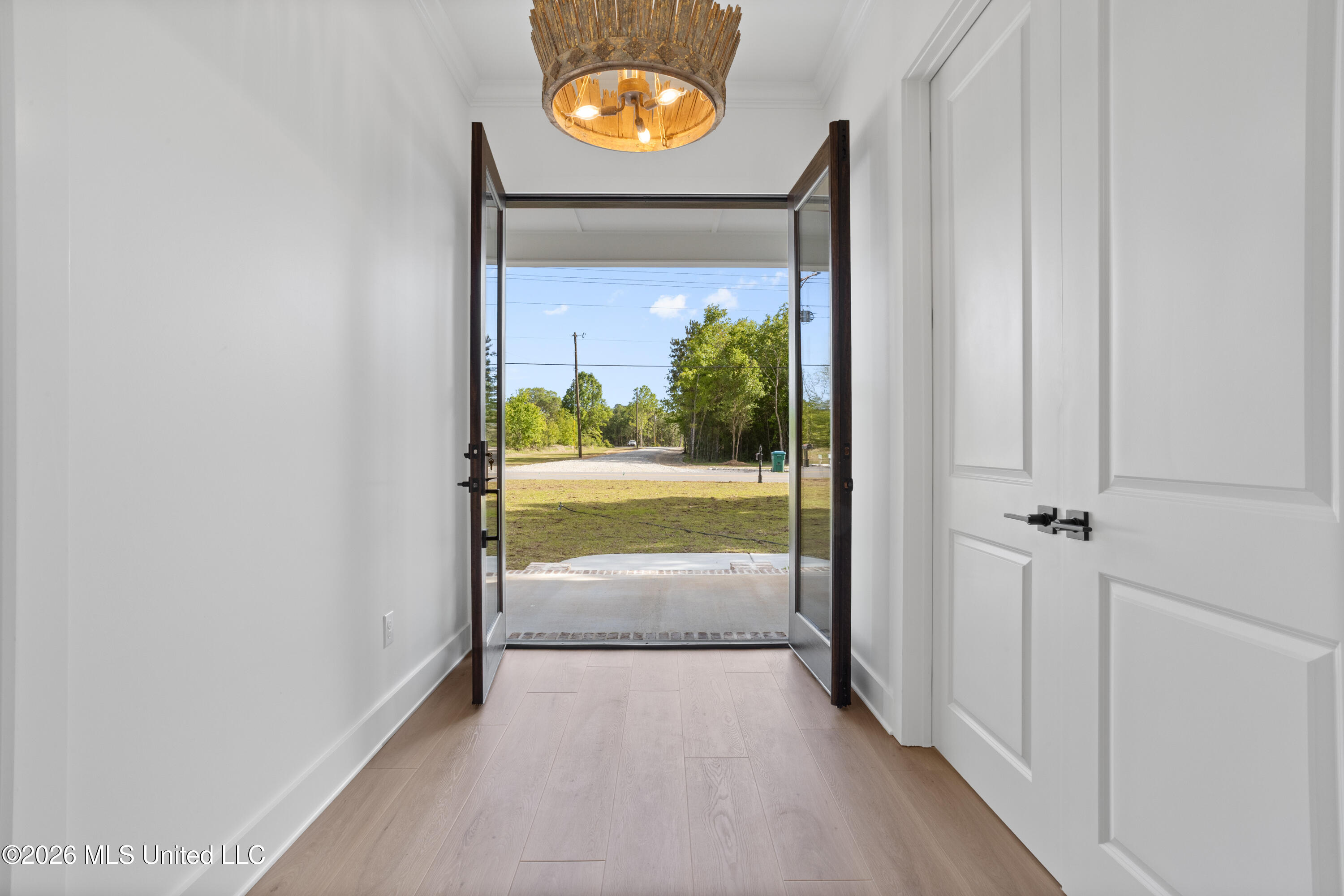 7308 Fountainbleau Road Ocean Springs, MS 39564 - Photo 6 of 55 00011