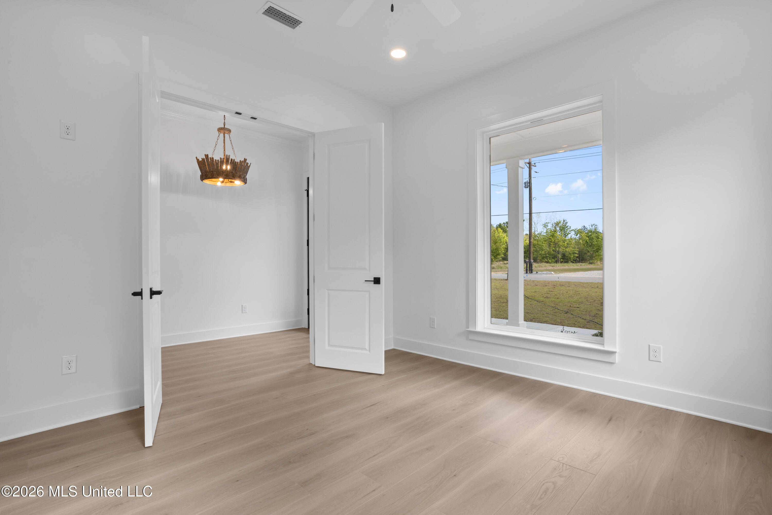 7308 Fountainbleau Road Ocean Springs, MS 39564 - Photo 10 of 55 00015