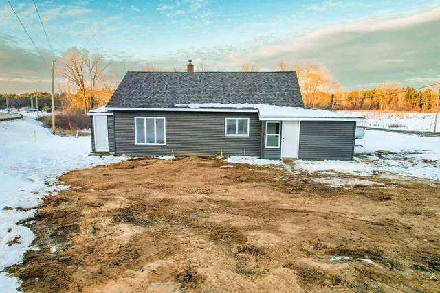 $210,000 | 3637 13th Drive, Wisconsin Dells, WI 53965