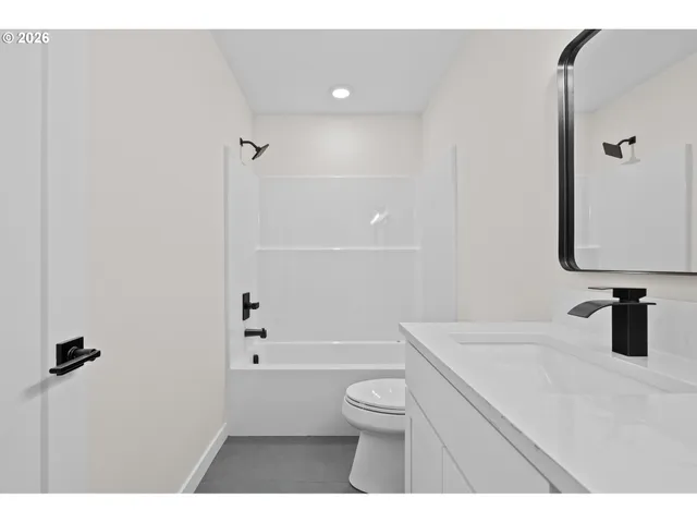 $465,000 | 5036 Southeast Harrison Street, Milwaukie, OR 97222