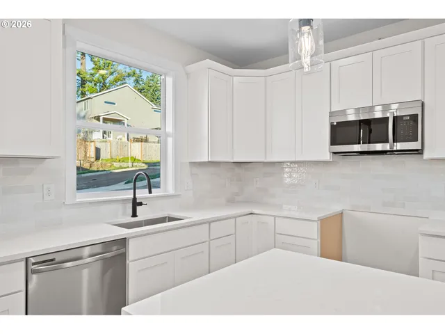 $465,000 | 5036 Southeast Harrison Street, Milwaukie, OR 97222