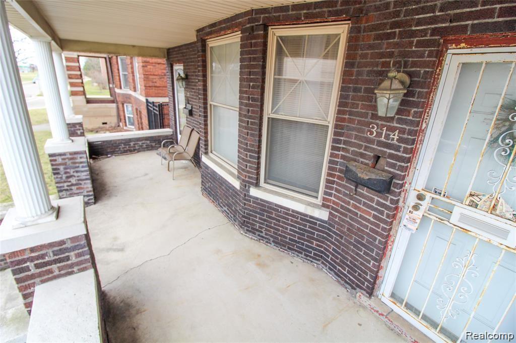 314 Hendrie Street Detroit, MI 48202 - Photo 4 of 36