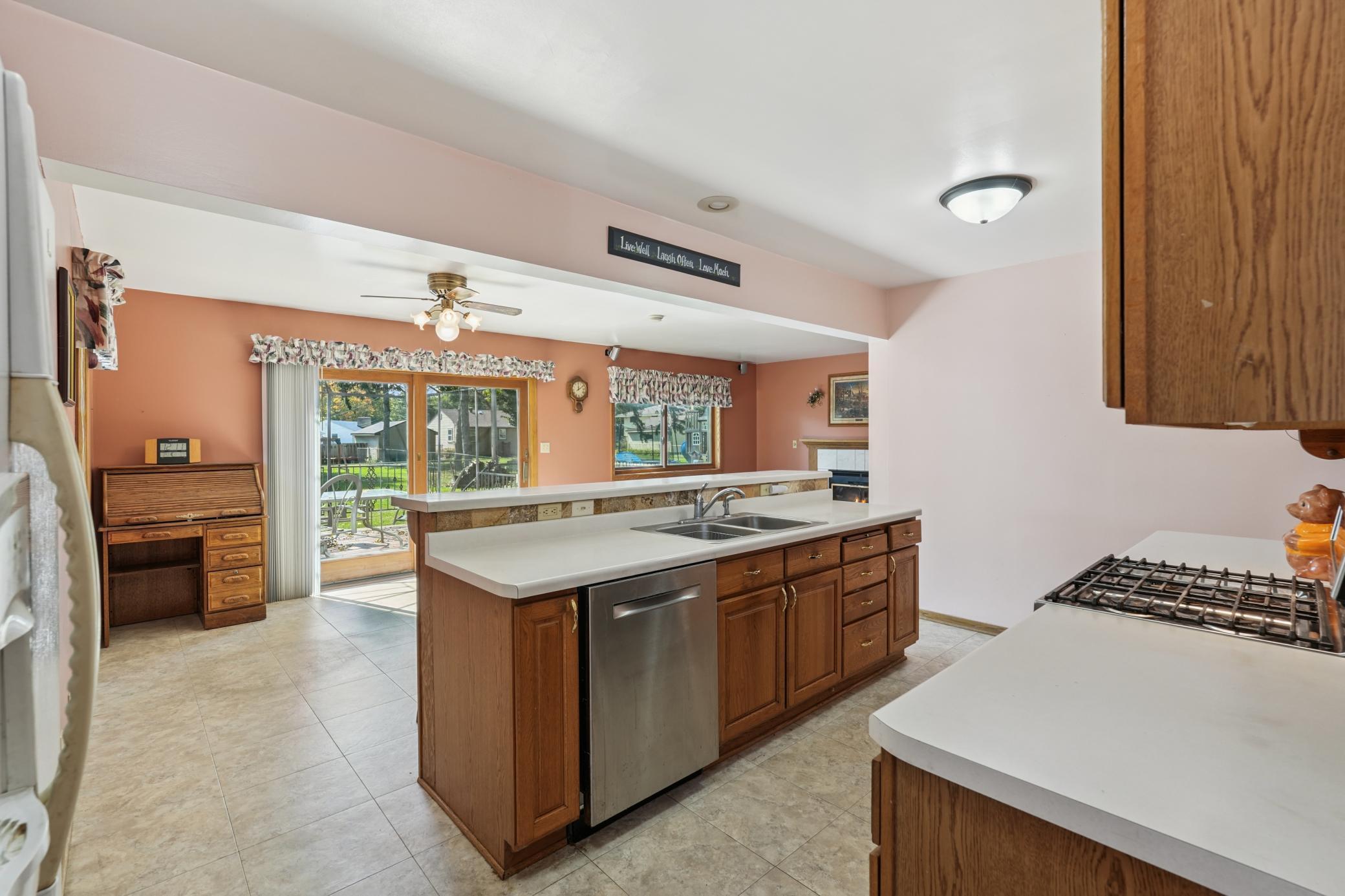 2244 Roth Place White Bear Lake, MN 55110 - Photo 5 of 35 Gallery Image 5
