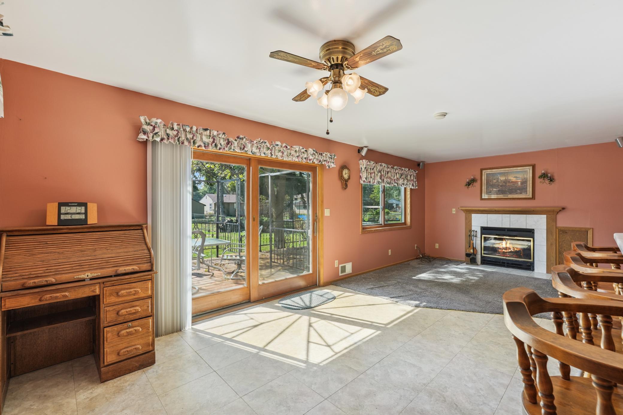 2244 Roth Place White Bear Lake, MN 55110 - Photo 10 of 35 Gallery Image 10