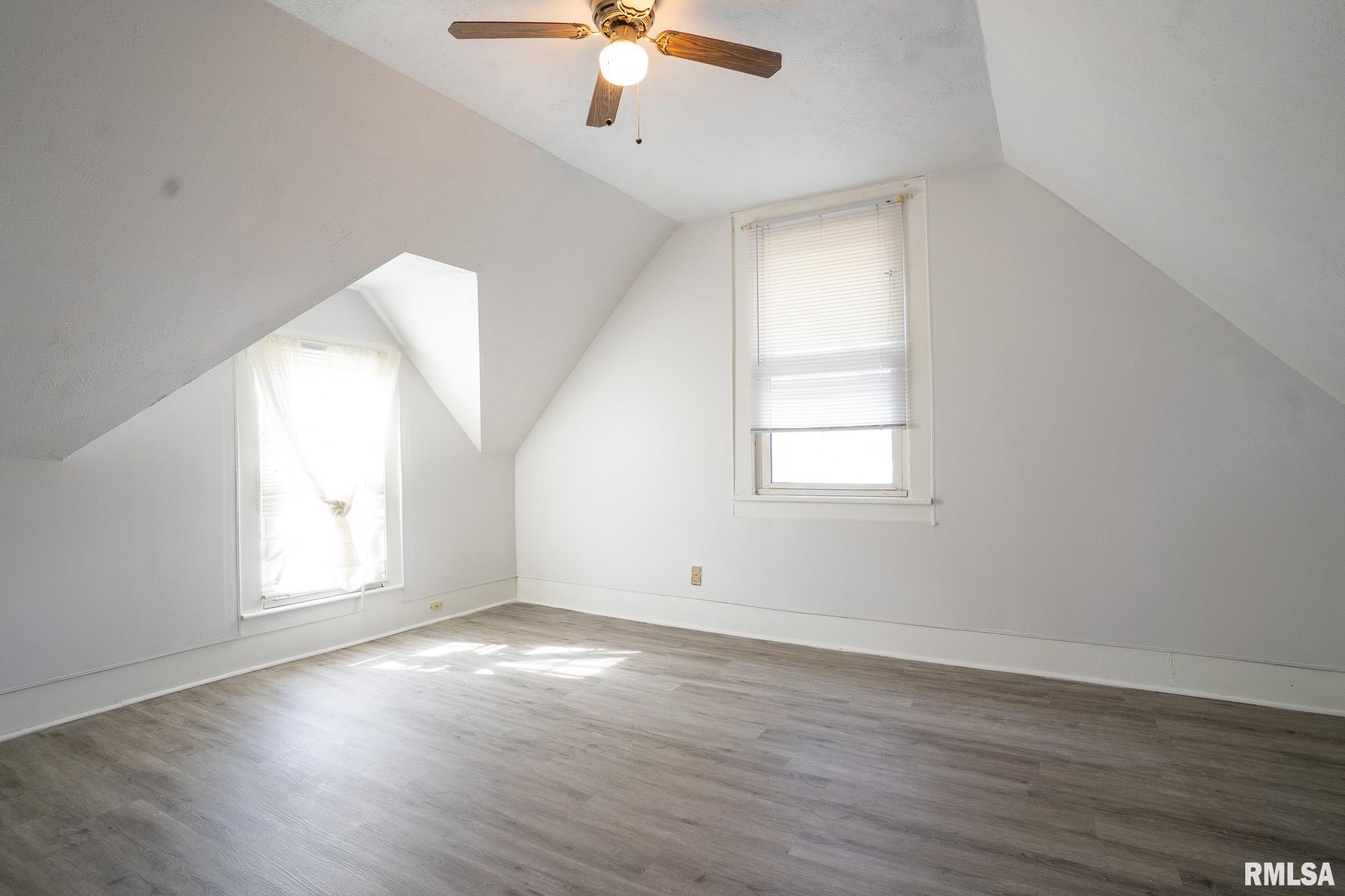 1059 North 6th Street Springfield, IL 62702 - Photo 14 of 20