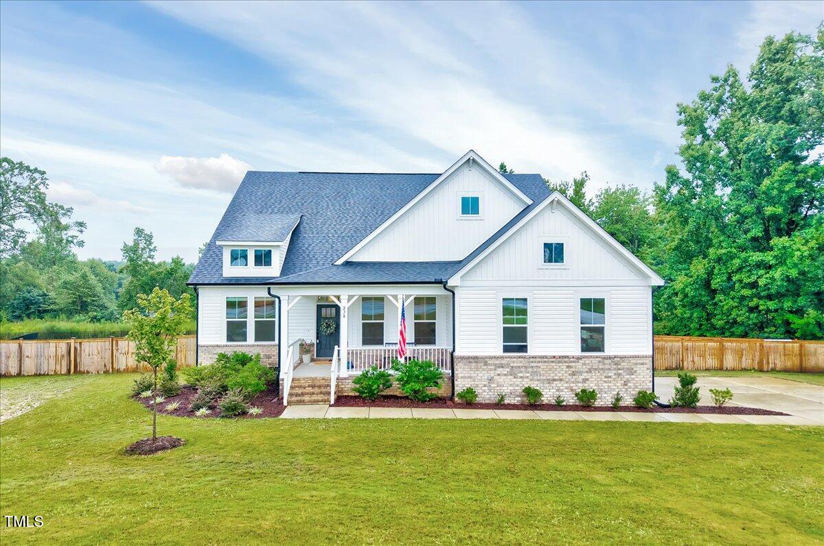 01-238 Harvester Rd-1