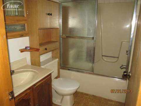 6312 Pingree Road Howell, MI 48843 - Photo 14 of 18 20365405-13.JPG