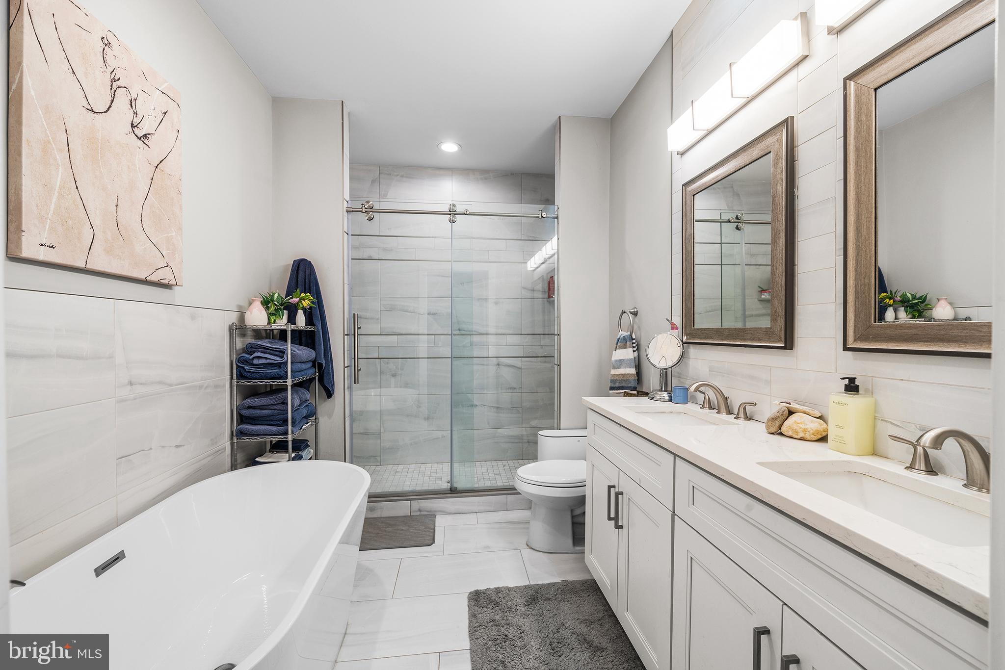 4736 Sheldon Street Philadelphia, PA 19127 - Photo 23 of 37 a bathroom with a sink toilet and shower