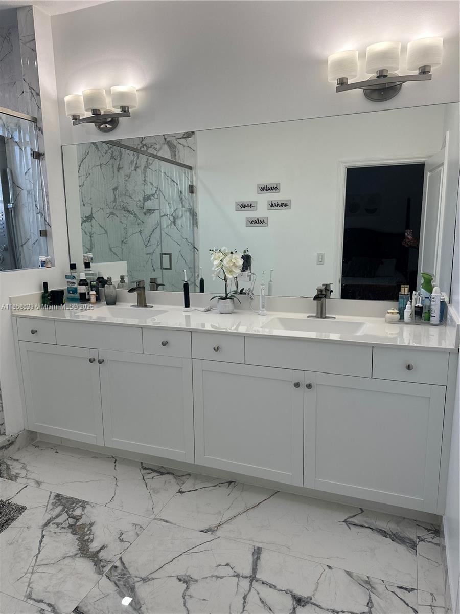 25217 Southwest 114th Avenue Homestead, FL 33032 - Photo 14 of 43