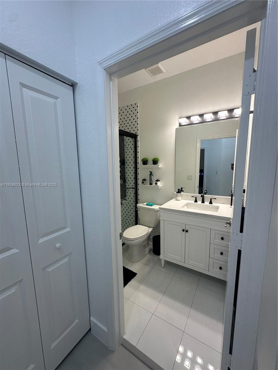 25217 Southwest 114th Avenue Homestead, FL 33032 - Photo 22 of 43