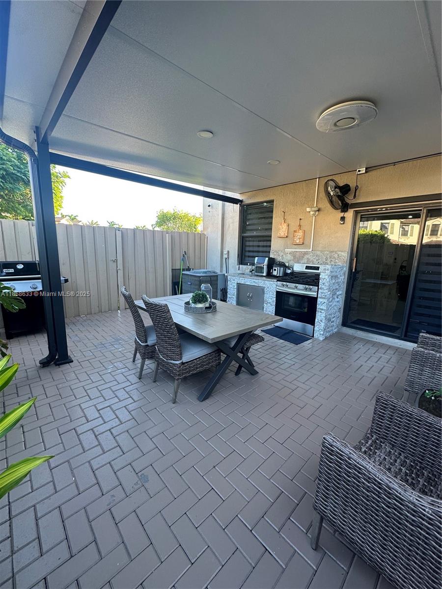 25217 Southwest 114th Avenue Homestead, FL 33032 - Photo 29 of 43