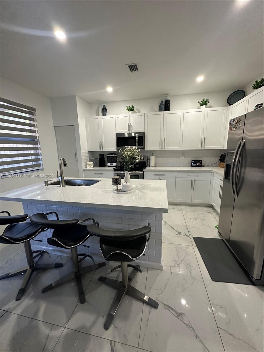 25217 Southwest 114th Avenue Homestead, FL 33032 - Photo 9 of 43