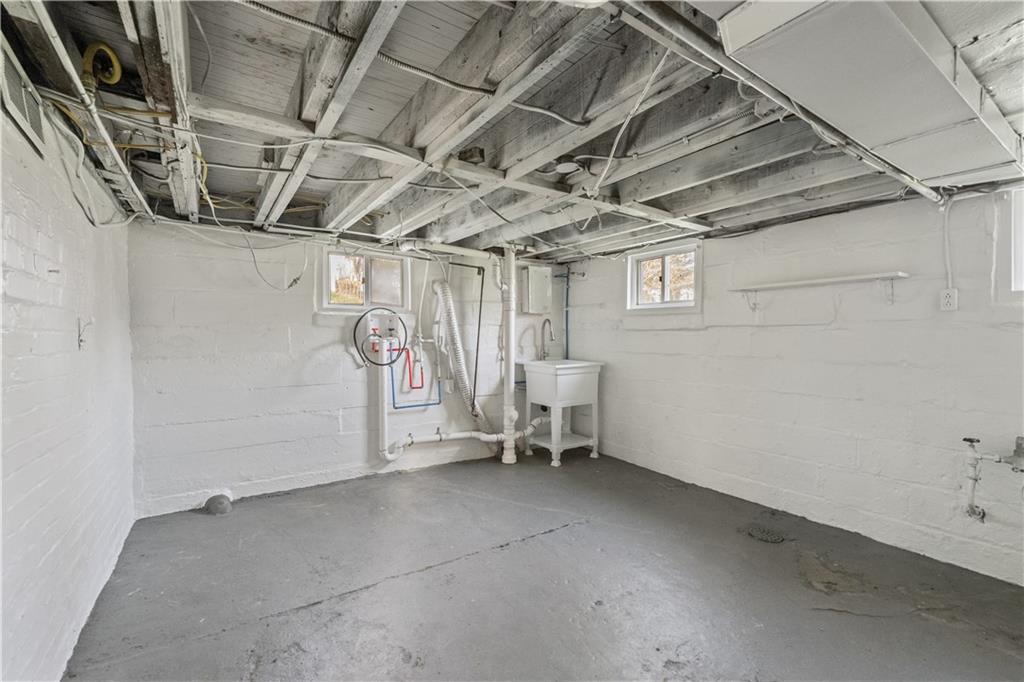 848 Ohio Avenue Monaca, PA 15061 - Photo 15 of 24 a view of empty room with stairs