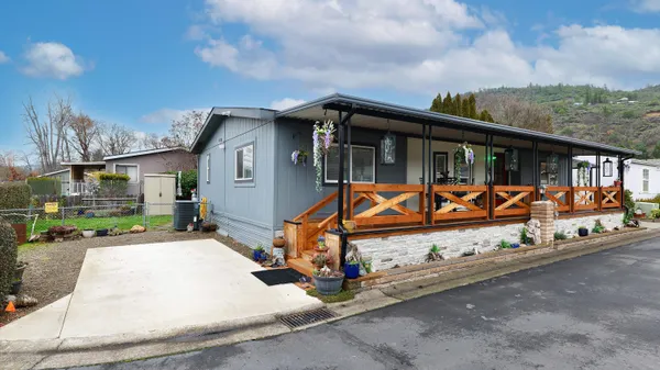$164,950 | 20055 Highway 62, Unit 15, Shady Cove, OR 97539