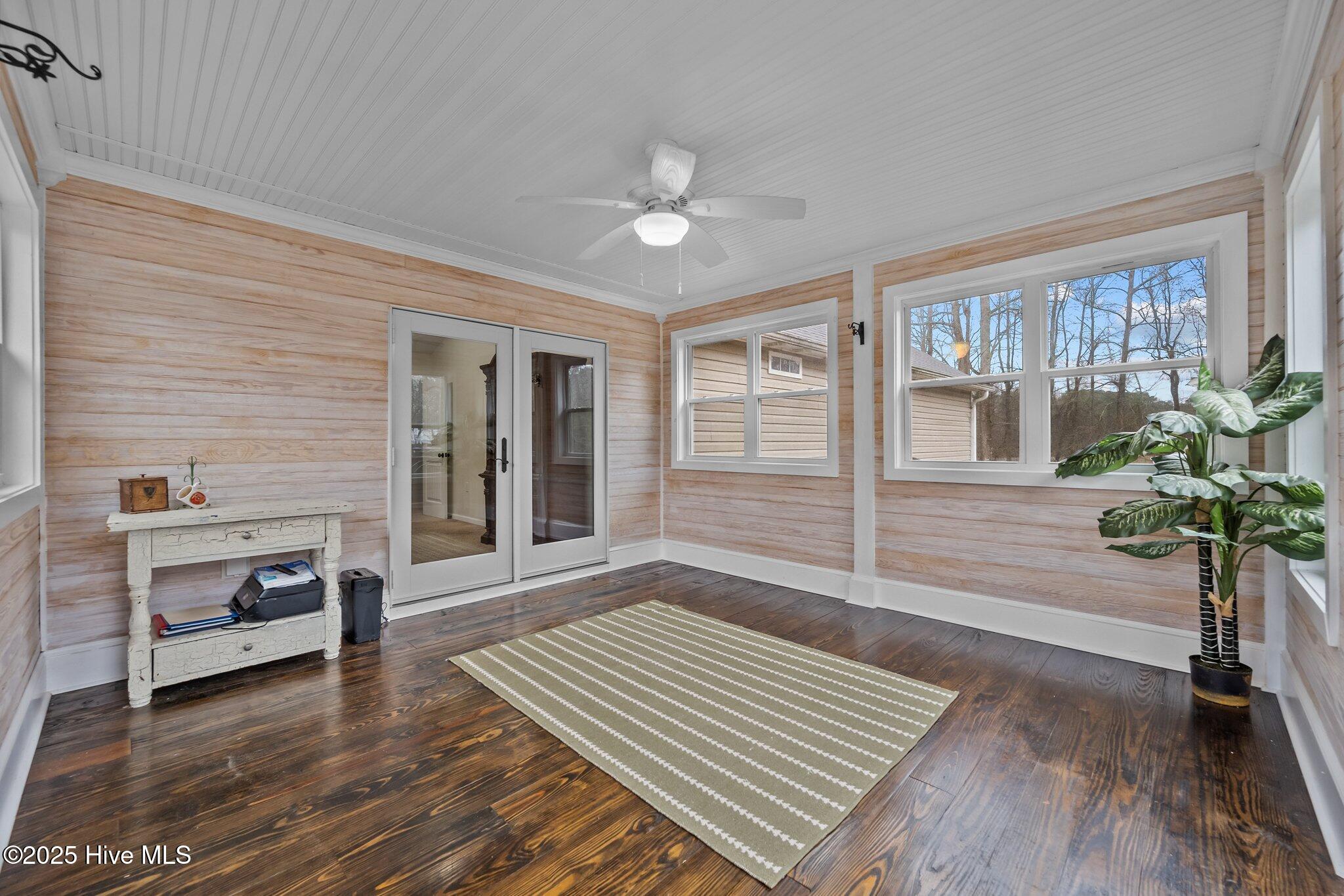 470 Haw Branch Road Richlands, NC 28574 - Photo 30 of 55 2nd story sunroom off primary suite