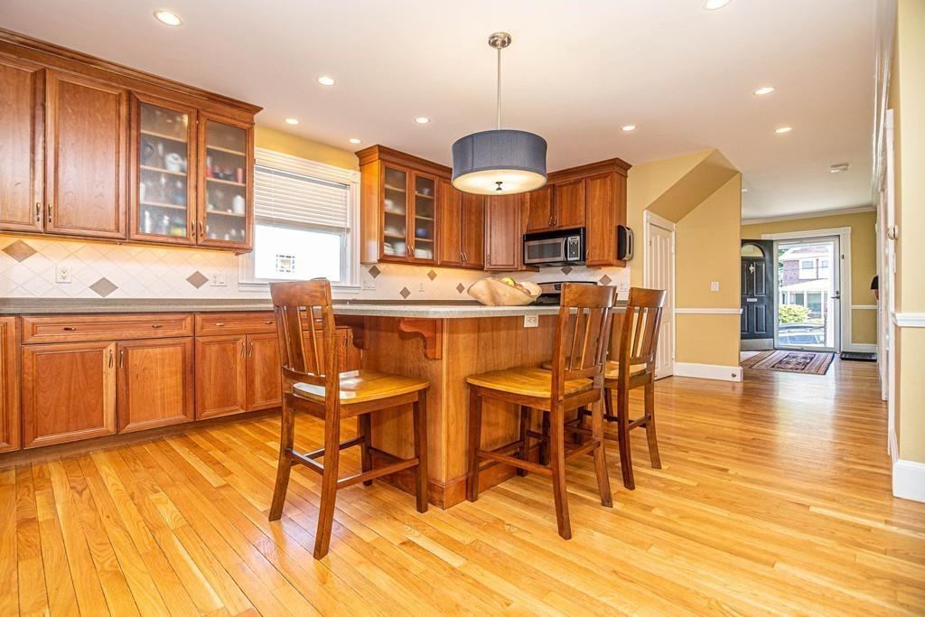 35 Lawrence Street Wakefield, MA 01880 - Photo 13 of 25