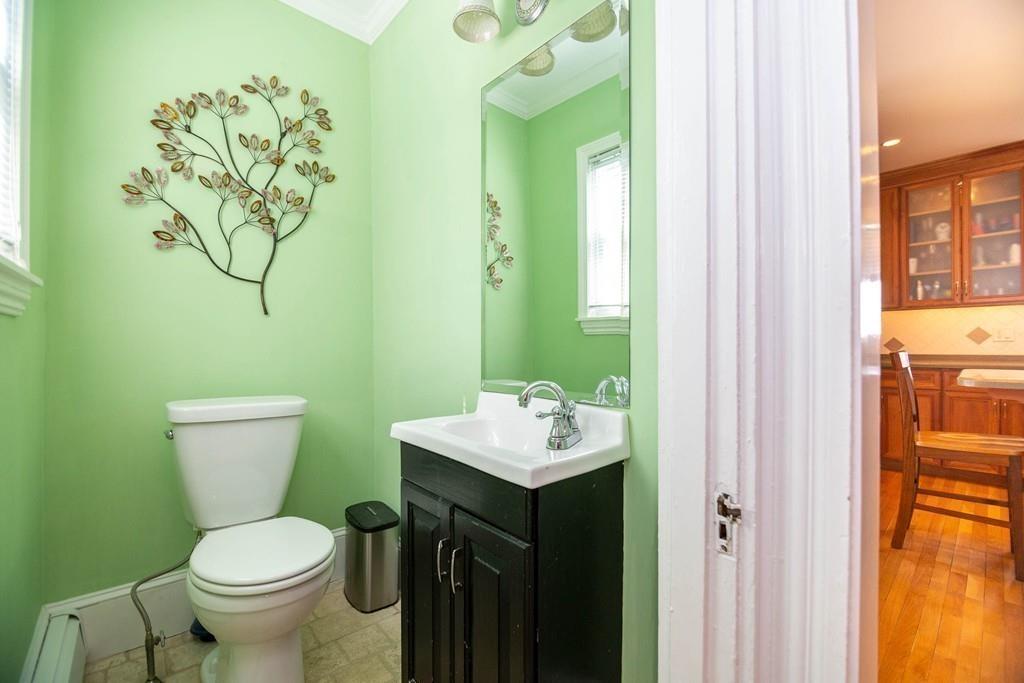 35 Lawrence Street Wakefield, MA 01880 - Photo 18 of 25