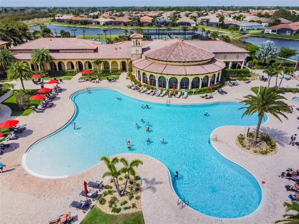 $629,900 | 20805 Granlago Drive, Venice, FL 34293