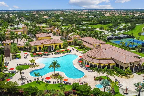$629,900 | 20805 Granlago Drive, Venice, FL 34293