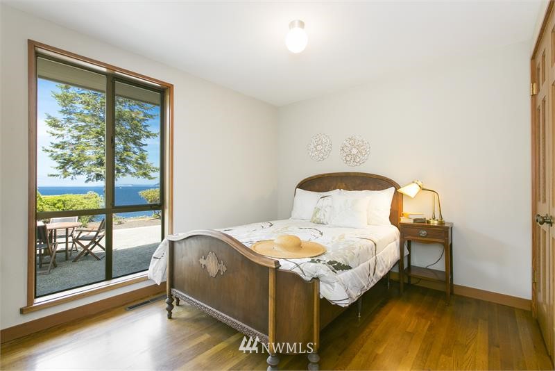 8609 Talbot Road Edmonds, WA 98026 - Photo 15 of 25 Gallery Image 15