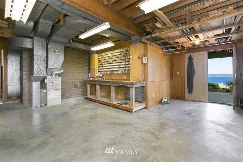 8609 Talbot Road Edmonds, WA 98026 - Photo 22 of 25 Gallery Image 22