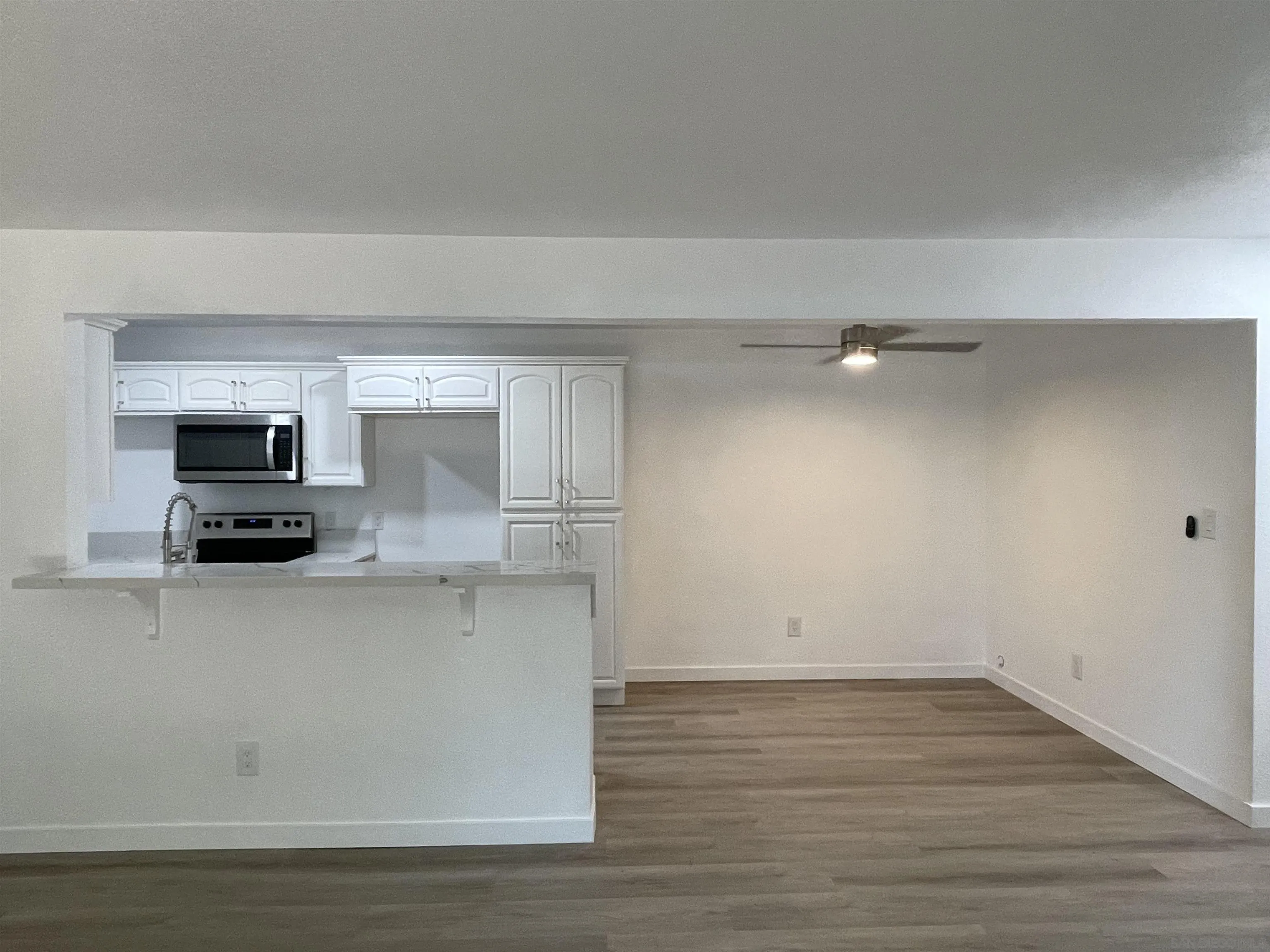 3068 Panorama Road, Unit B Riverside, CA 92506 - Photo 8 of 31 Gallery Image 8