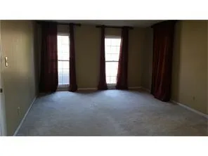 a black and white photo