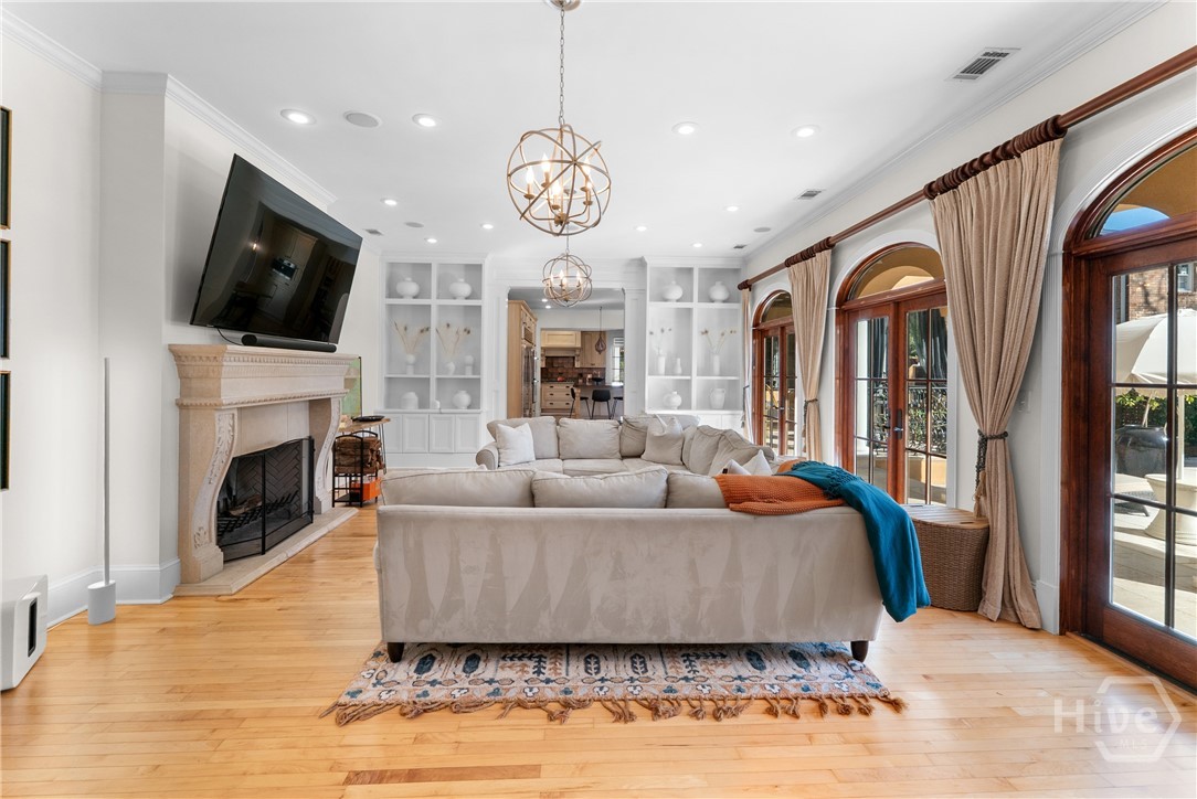 529 East 44th Street Savannah, GA 31405 - Photo 24 of 73