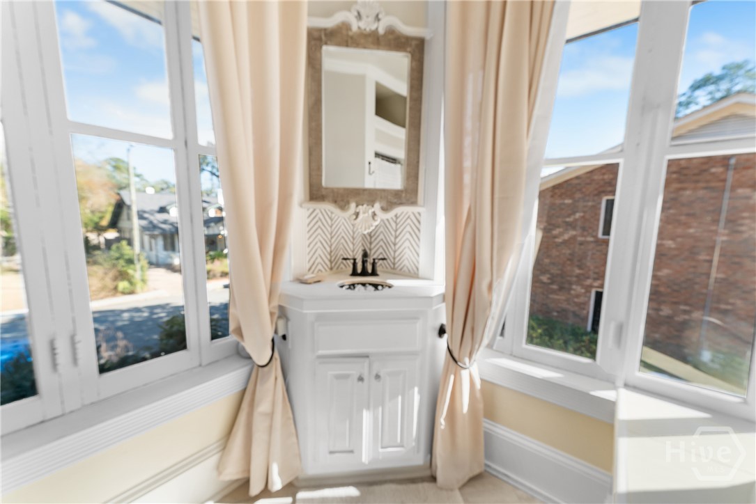 529 East 44th Street Savannah, GA 31405 - Photo 36 of 73