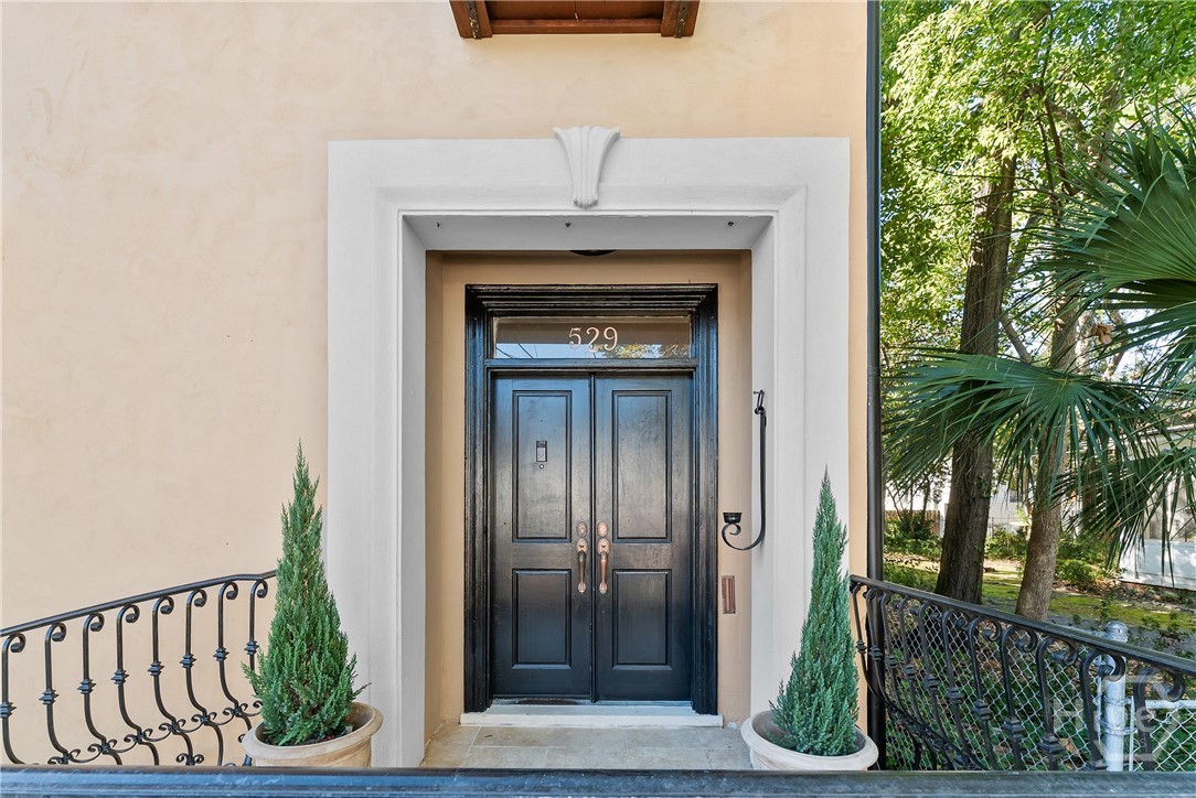 529 East 44th Street Savannah, GA 31405 - Photo 4 of 73