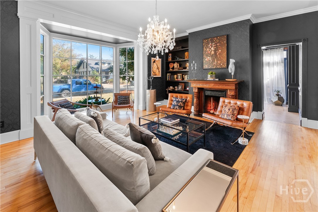 529 East 44th Street Savannah, GA 31405 - Photo 8 of 73