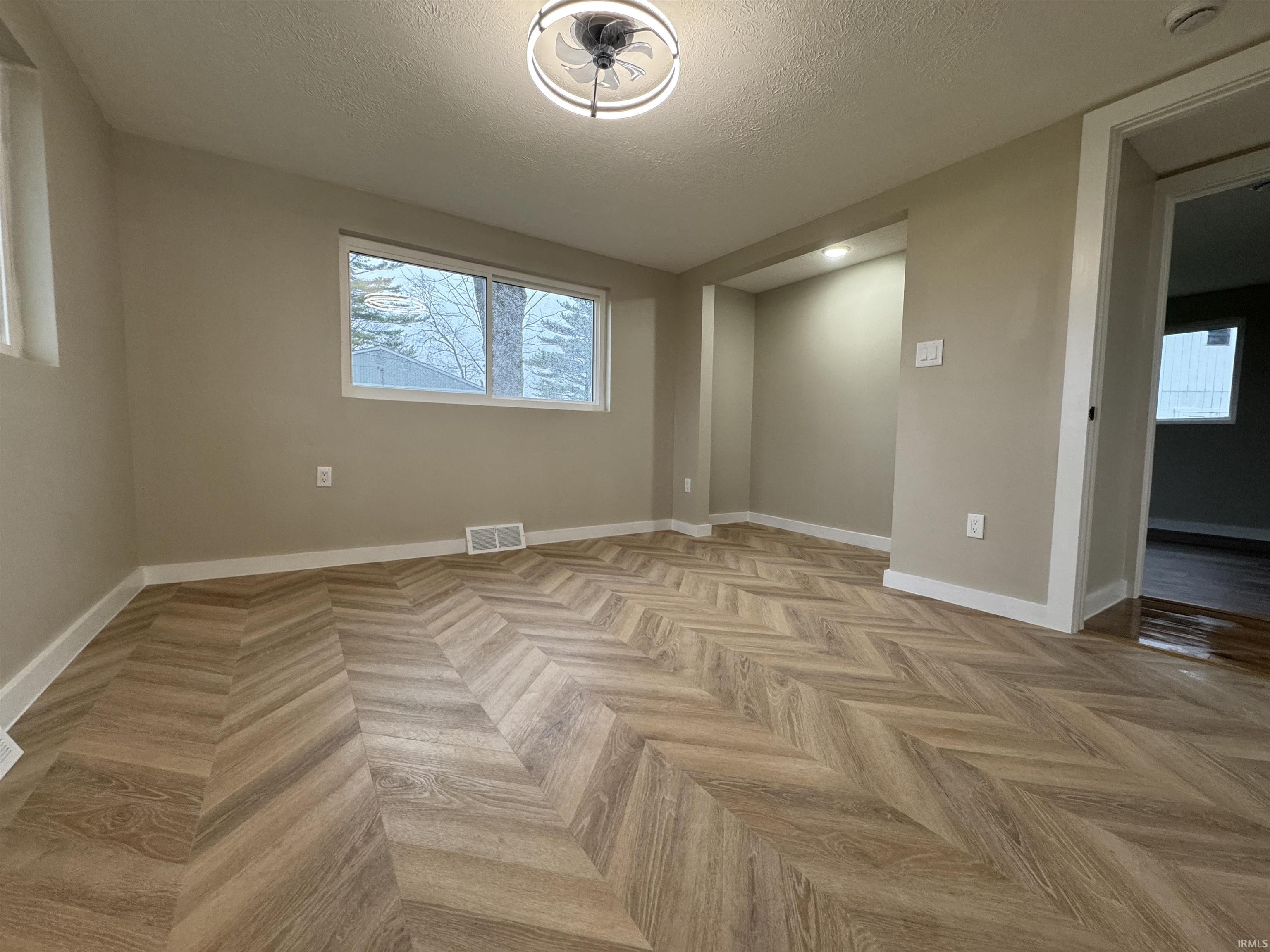 8540 West Delphi Pike Converse, IN 46919 - Photo 21 of 35