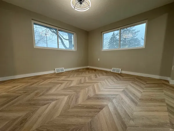$225,000 | 8540 West Delphi Pike, Converse, IN 46919