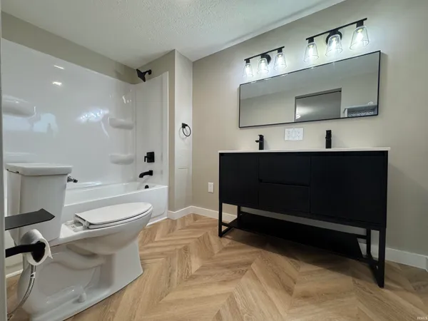 $225,000 | 8540 West Delphi Pike, Converse, IN 46919