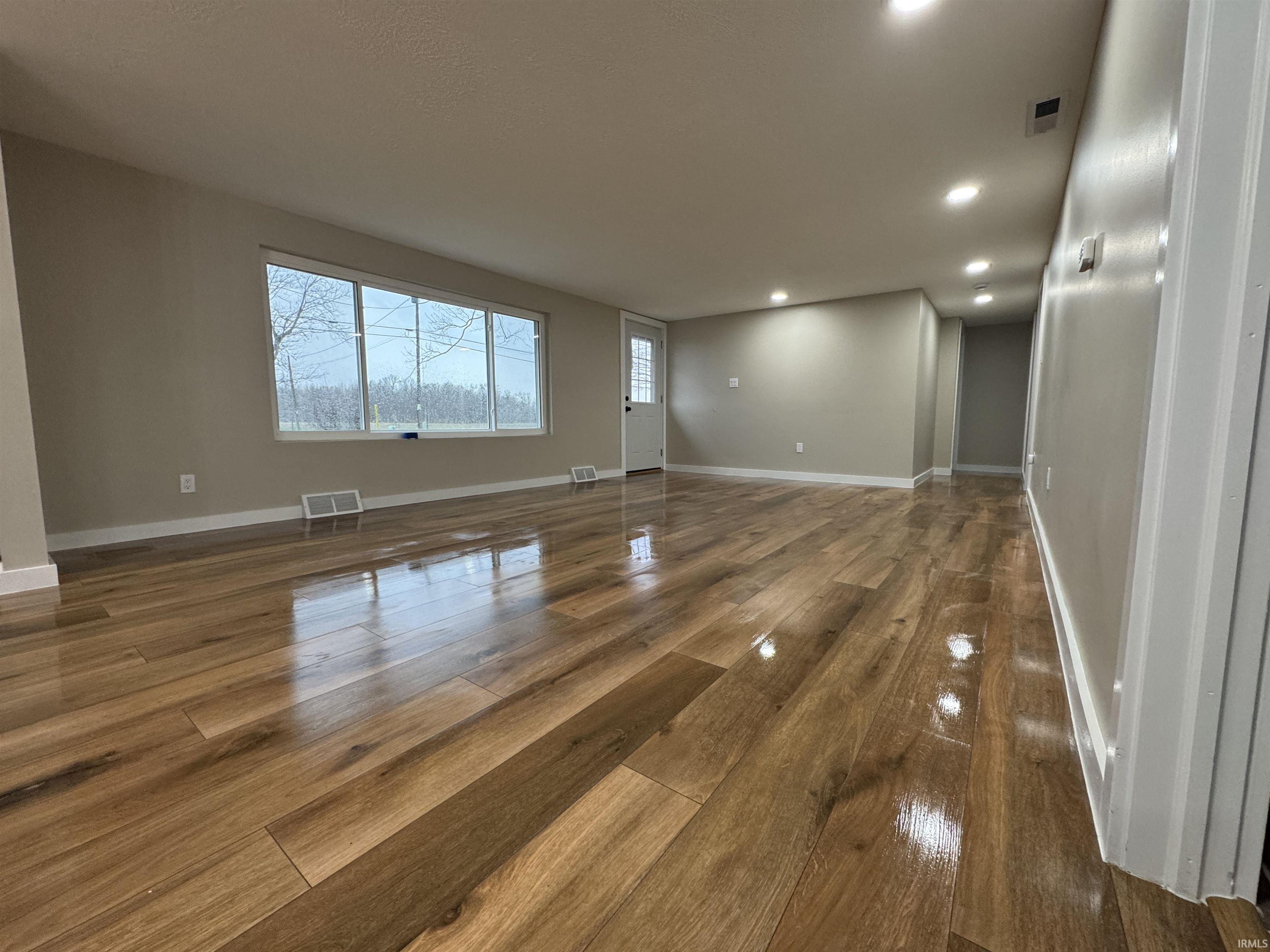 8540 West Delphi Pike Converse, IN 46919 - Photo 4 of 35