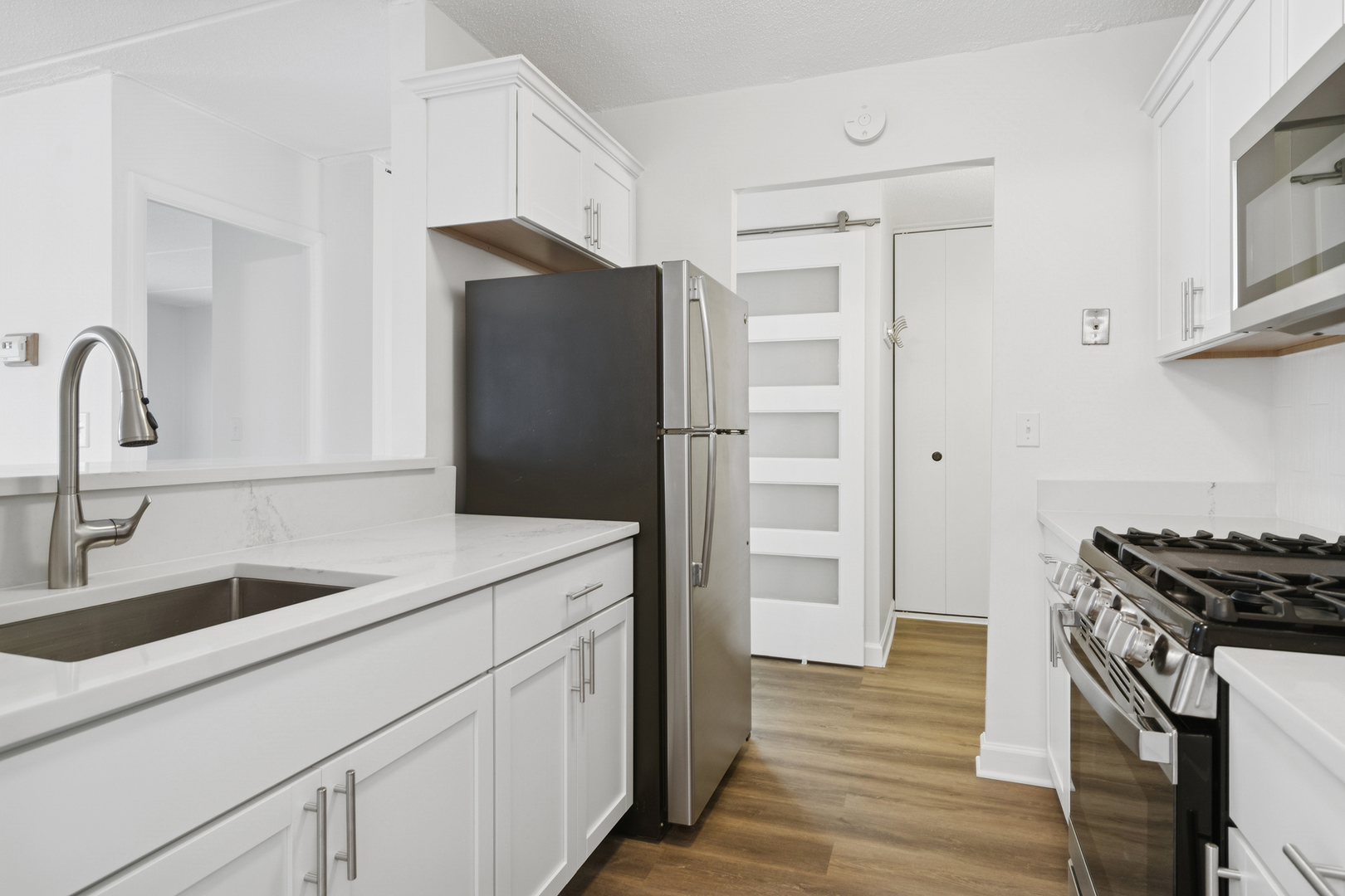 300 West Fullerton Avenue, Unit 320 Addison, IL 60101 - Photo 4 of 16