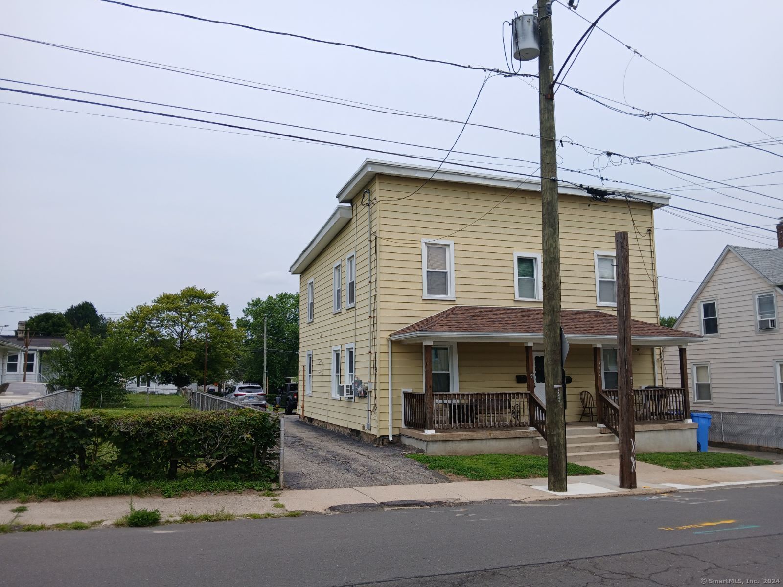 592 Congress Avenue Waterbury, CT 06708 - Photo 1 of 1