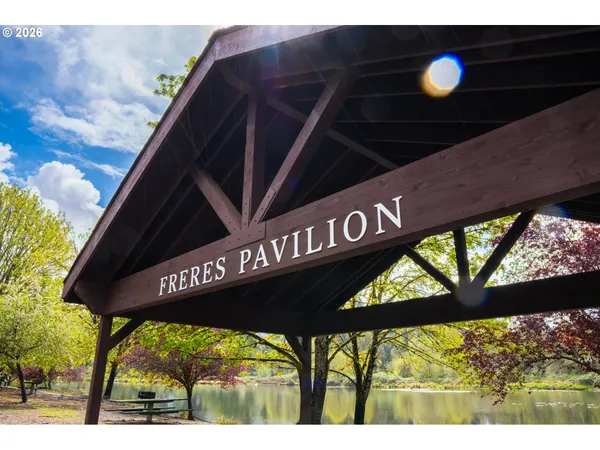 $350,000 | 433 North 14th Street, Lyons, OR 97358