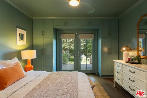 $1,350,000 | 21245 Lopez Street, Woodland Hills, CA 91364