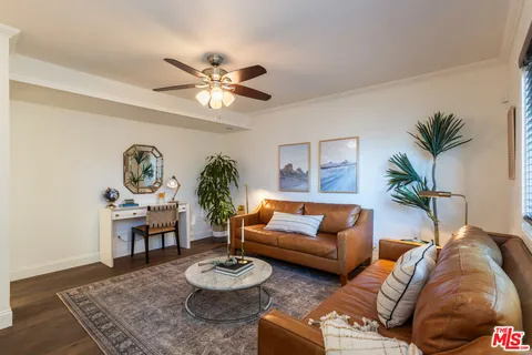 $1,350,000 | 21245 Lopez Street, Woodland Hills, CA 91364