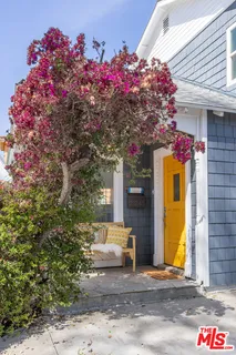 $1,350,000 | 21245 Lopez Street, Woodland Hills, CA 91364