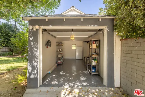 $1,350,000 | 21245 Lopez Street, Woodland Hills, CA 91364