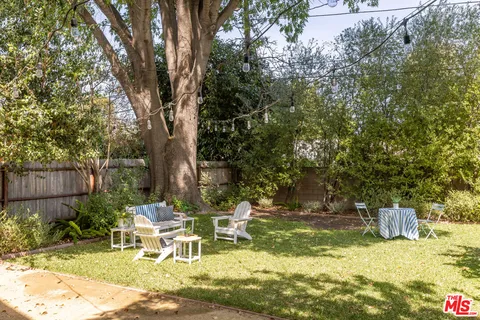 $1,350,000 | 21245 Lopez Street, Woodland Hills, CA 91364