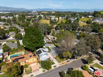 $1,350,000 | 21245 Lopez Street, Woodland Hills, CA 91364