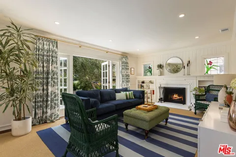 $1,350,000 | 21245 Lopez Street, Woodland Hills, CA 91364